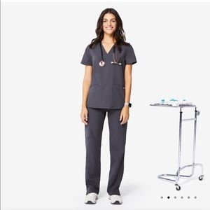 FIGS Charcoal XS SET